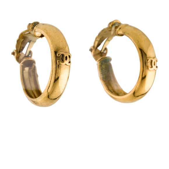 Vintage Chanel Hoop Clip Earrings - Picture 12 of 12